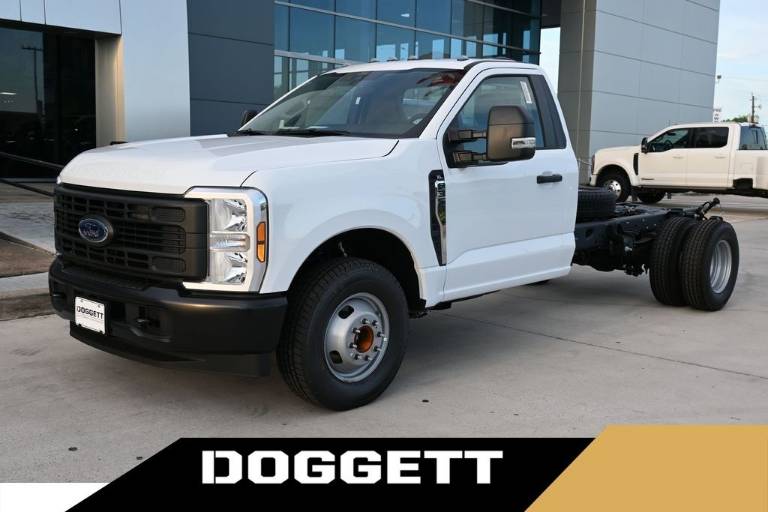 2026 Ford Super Duty F-350 DRW XL