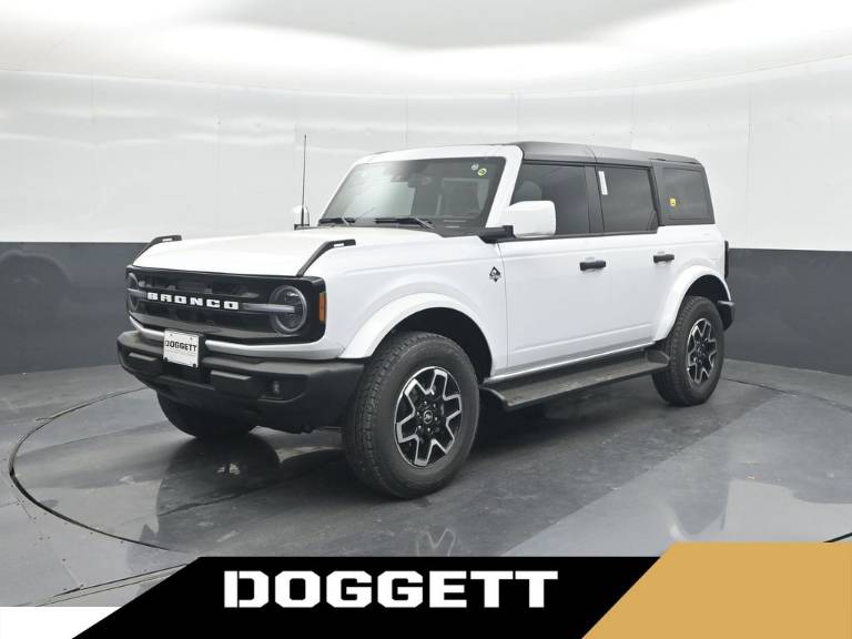 2026 Ford Bronco Outer Banks
