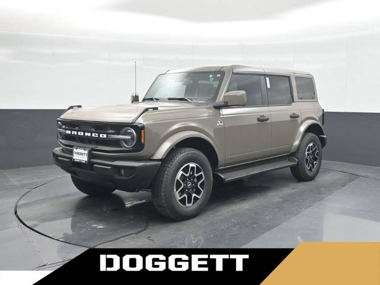 2026 Ford Bronco Outer Banks