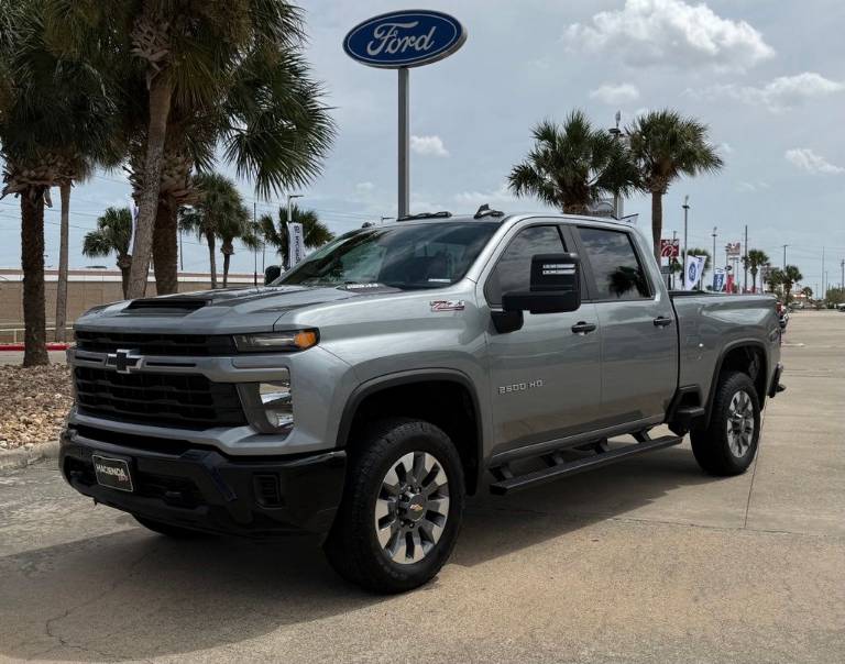2025 Chevrolet Silverado 2500HD Custom