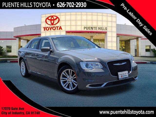 2019 Chrysler 300 Touring
