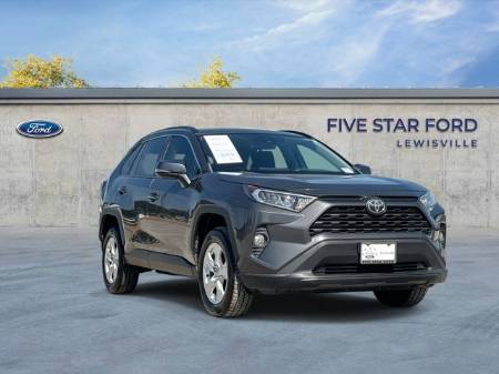 2020 Toyota RAV4 XLE