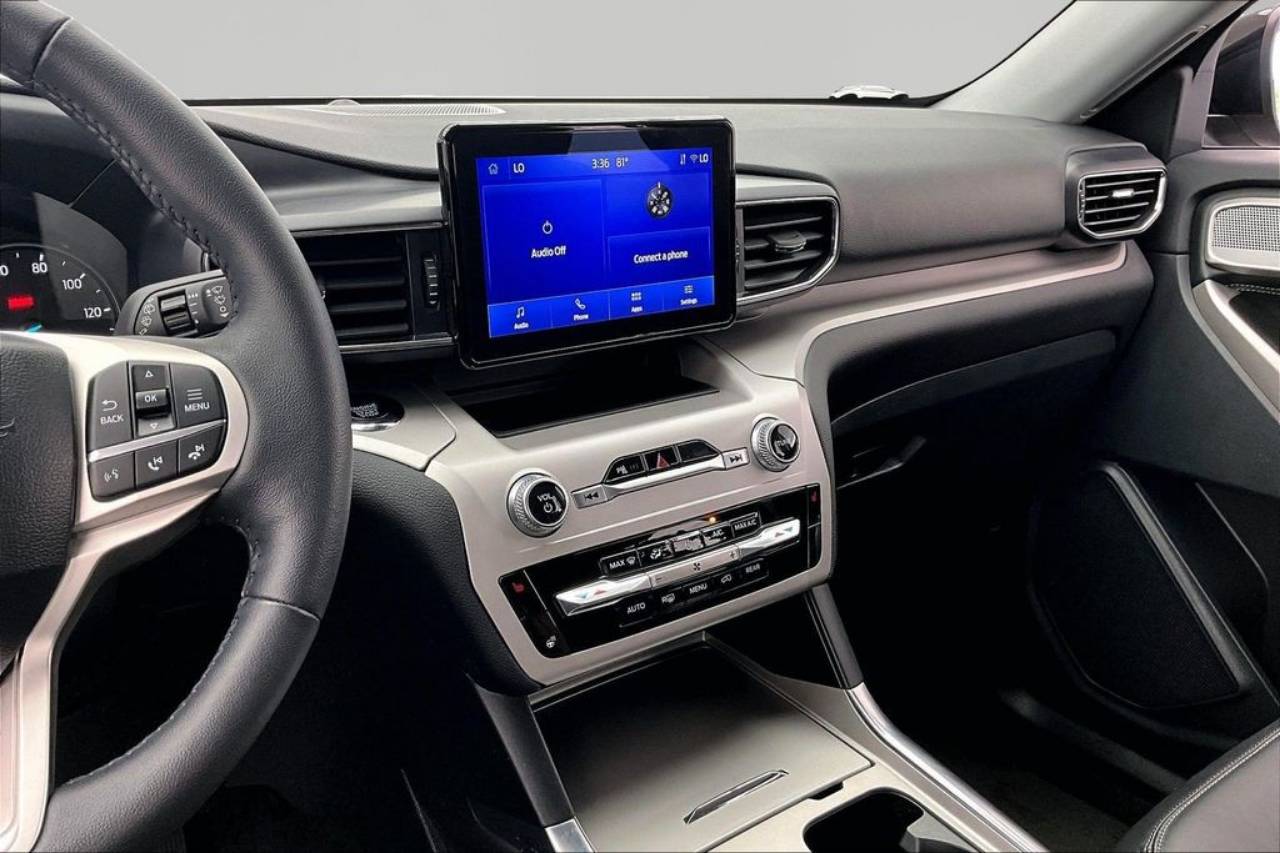 2024 Ford Explorer XLT - Photo 6