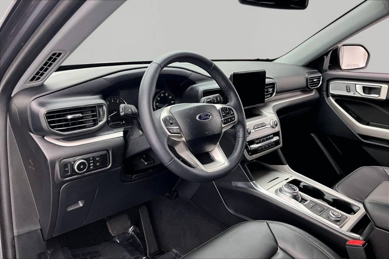 2024 Ford Explorer XLT - Photo 14
