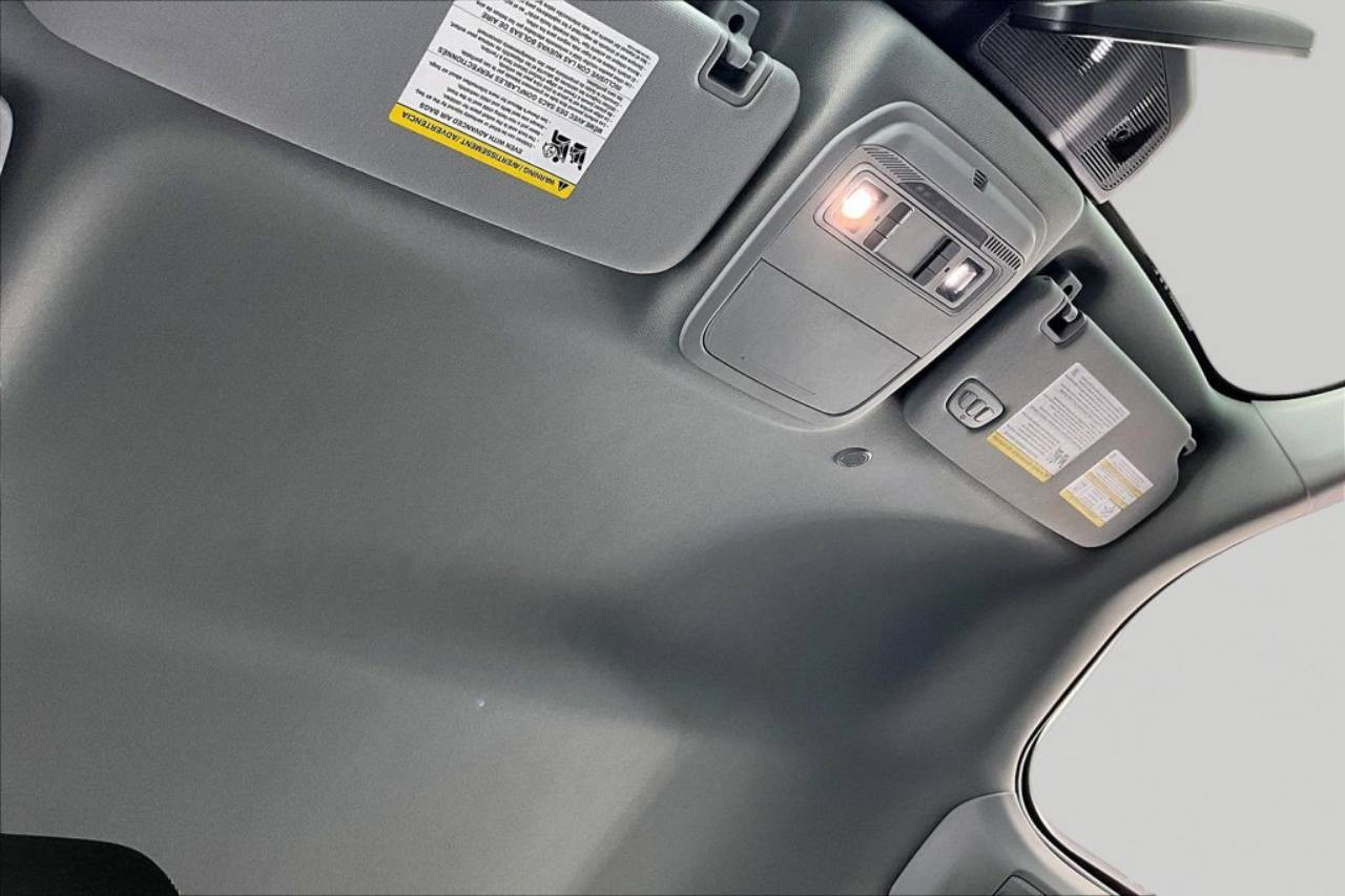 2024 Ford Explorer XLT - Photo 22