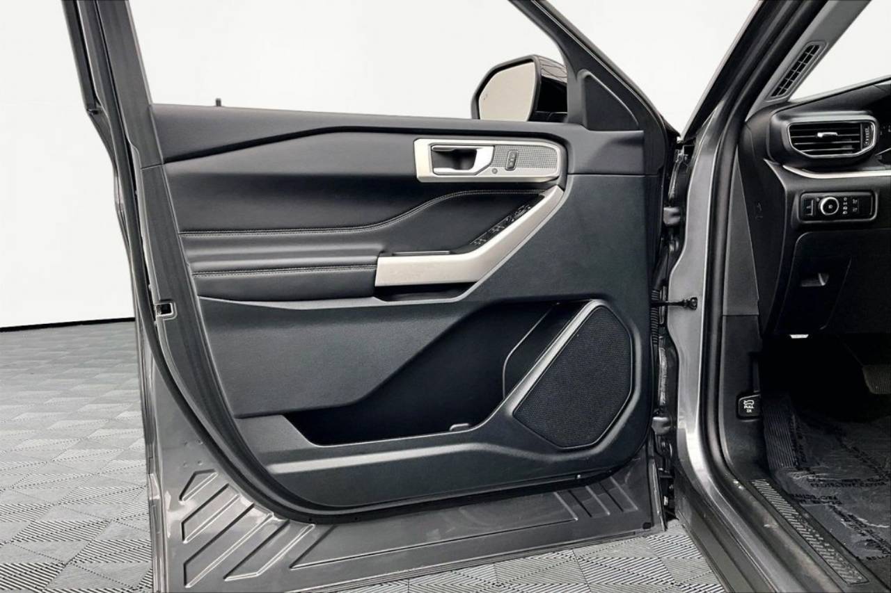 2024 Ford Explorer XLT - Photo 23