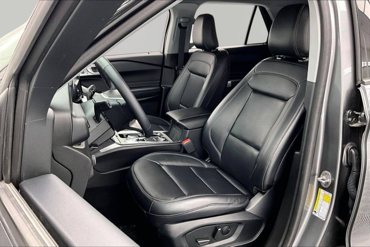 2024 Ford Explorer XLT - Photo 25