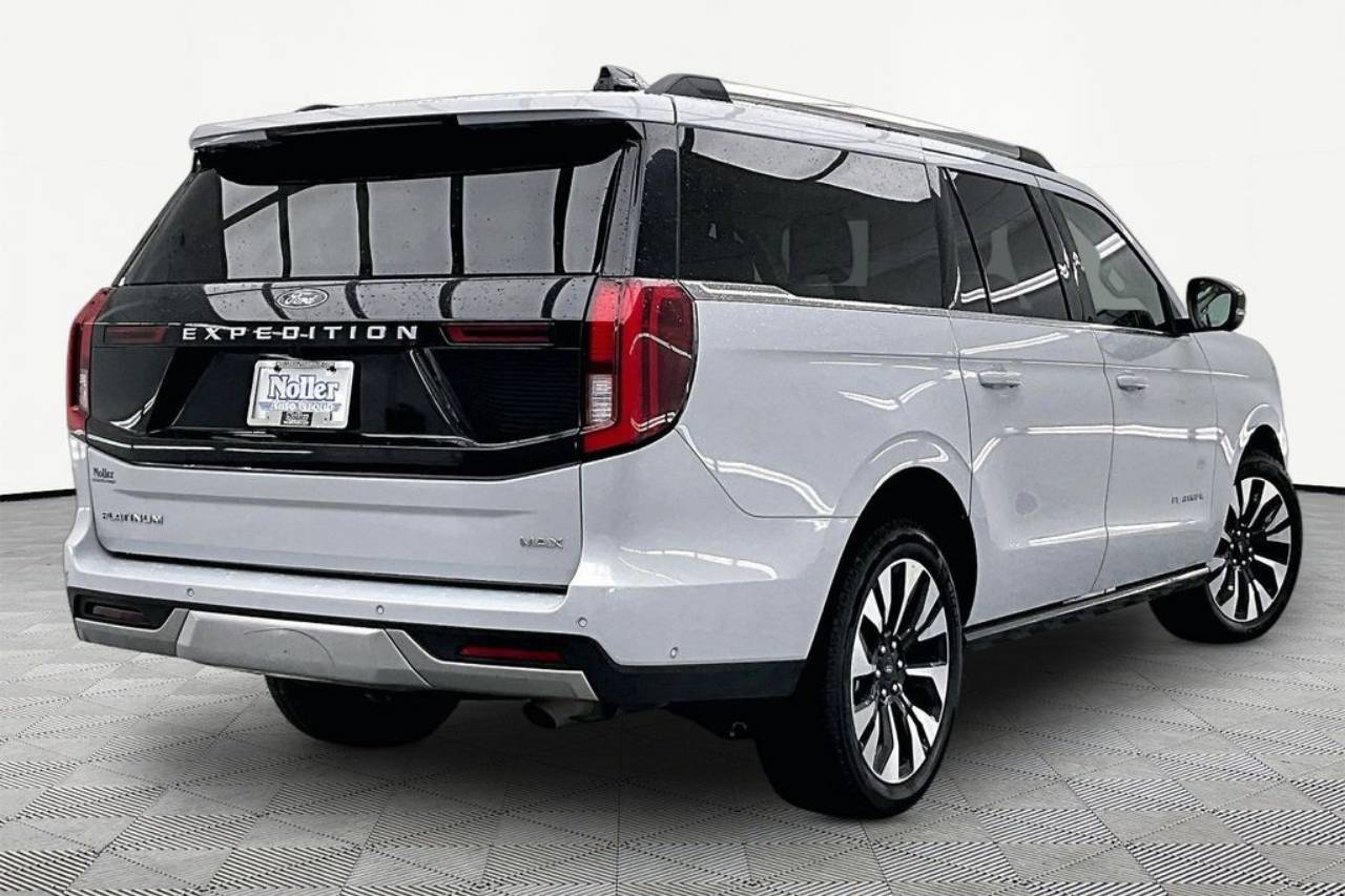 Certified 2025 Ford Expedition Platinum with VIN 1FMJK1M87SEA45667 for sale in Kansas City