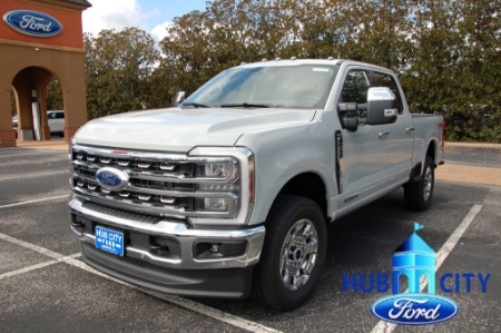 2026 Ford Super Duty F-250 Lariat