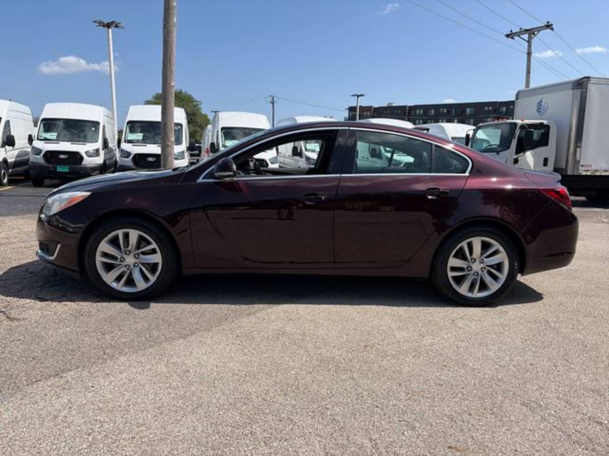 Used 2017 Buick Regal Base with VIN 2G4GM5EX1H9127231 for sale in Roselle, IL
