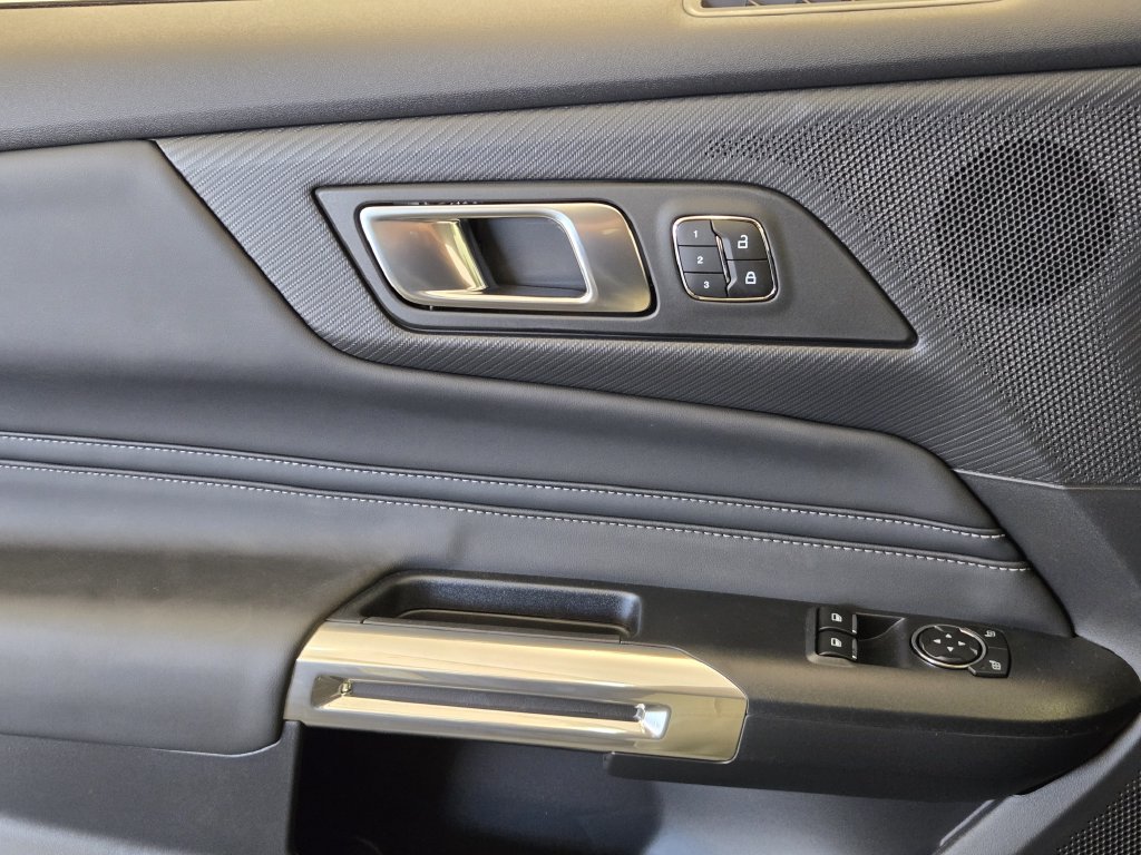2026 Ford Mustang EcoBoost Premium Fastback - Photo 26