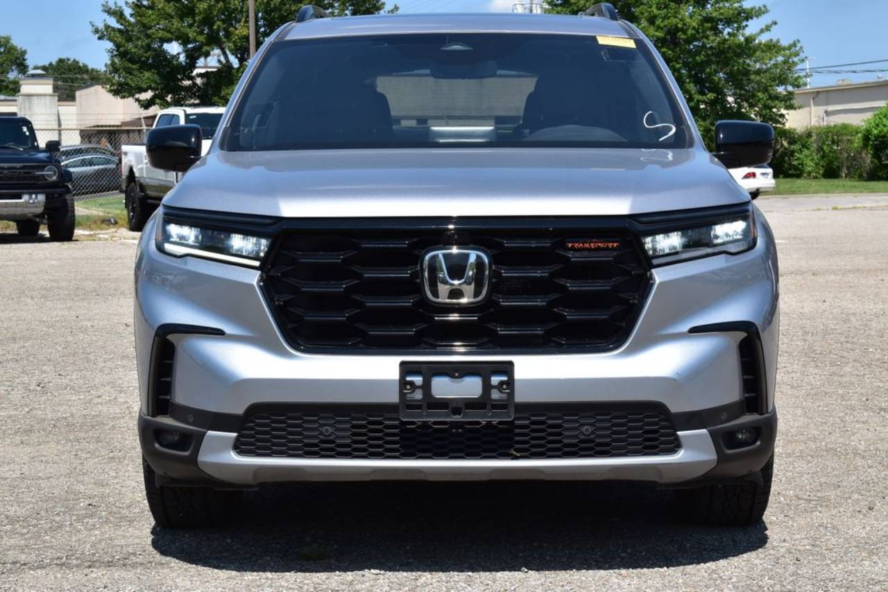 Certified 2025 Honda Pilot TrailSport with VIN 5FNYG1H6XSB020774 for sale in Kansas City