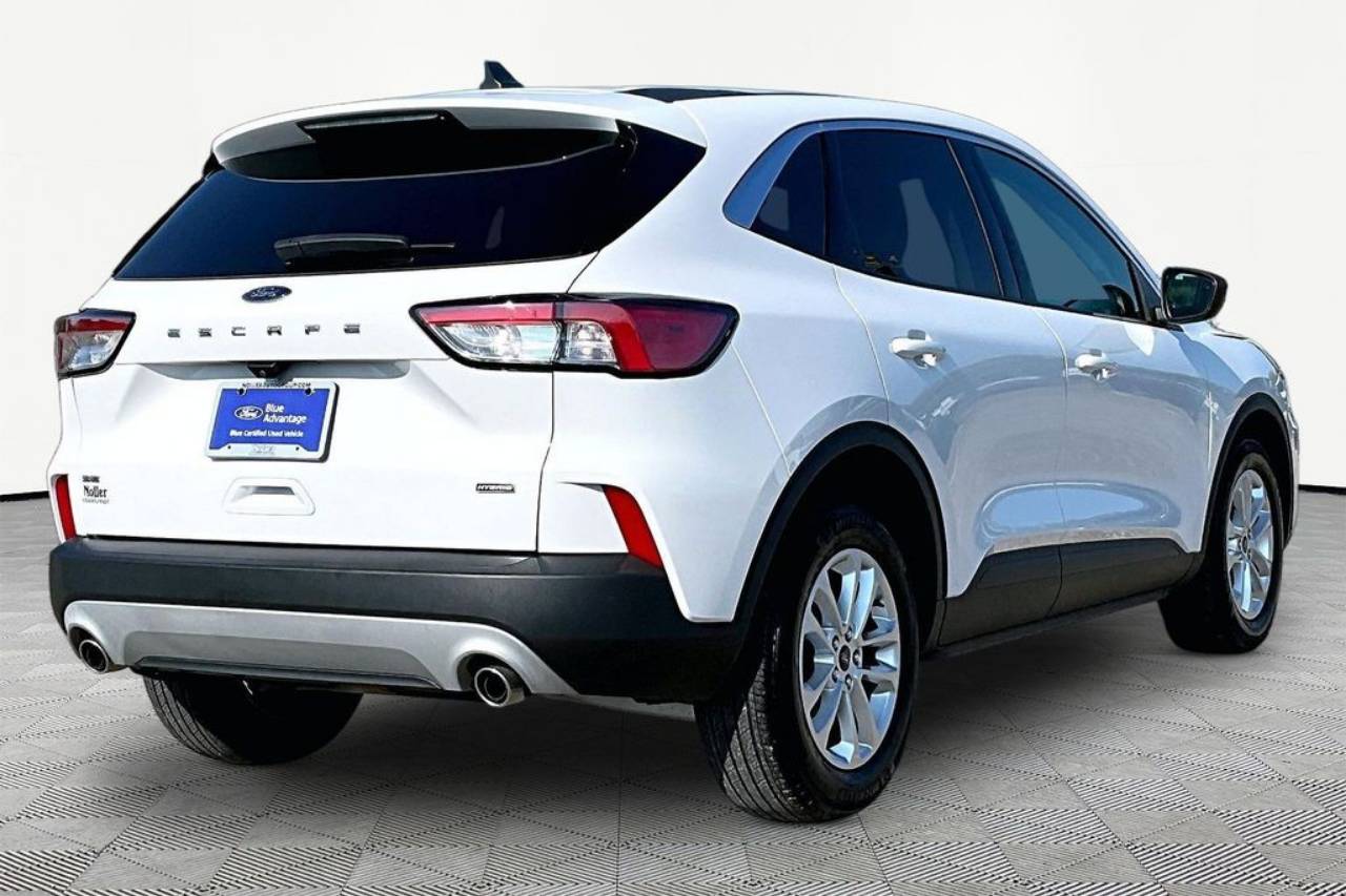 Certified 2022 Ford Escape SE with VIN 1FMCU0BZ8NUB16913 for sale in Kansas City