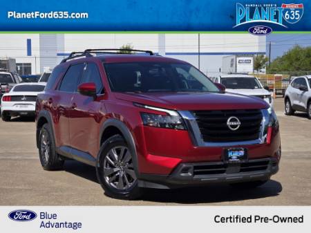 2023 Nissan Pathfinder SV