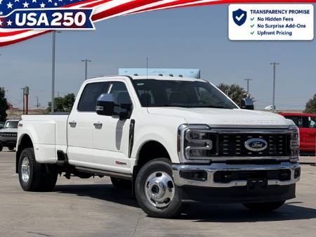 2026 Ford Super Duty F-350 DRW LARIAT