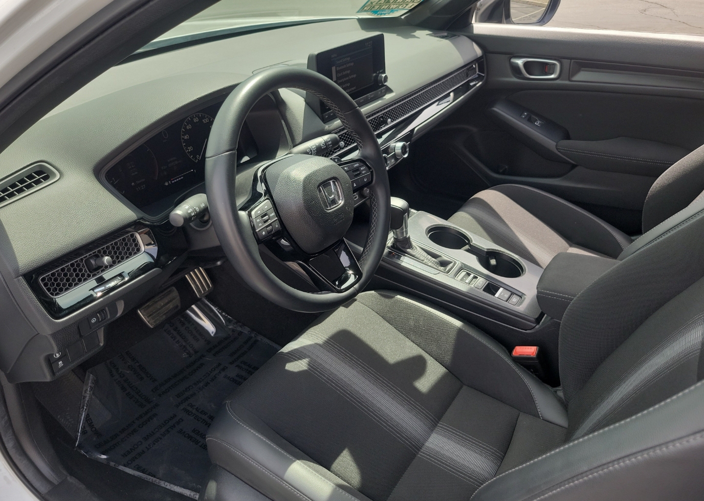 2024 Honda Civic Hatchback Sport - Photo 18
