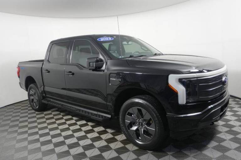 2023 Ford F-150 Lightning LARIAT