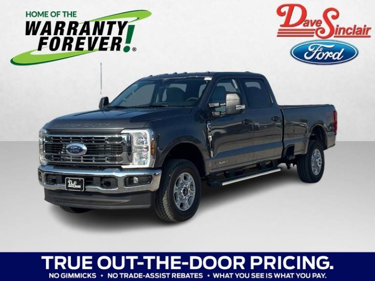 2026 Ford Super Duty F-350 SRW XLT 4WD Crew Cab 6.75' Box