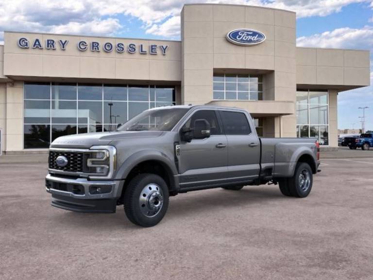 2025 Ford Super Duty F-450 DRW LARIAT