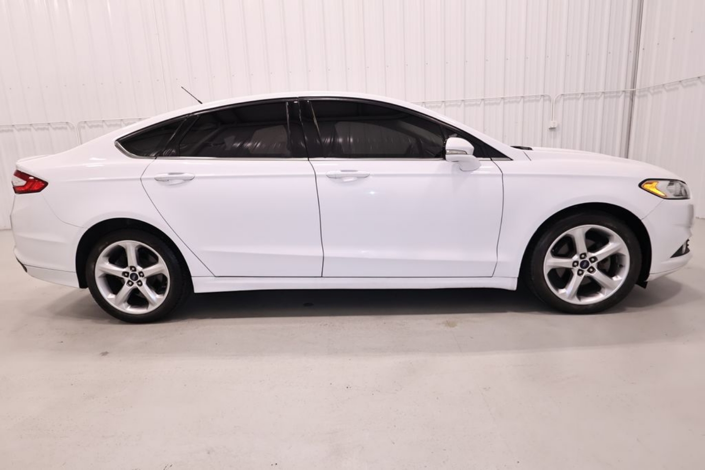 Used 2016 Ford Fusion SE with VIN 3FA6P0T91GR241162 for sale in Canfield, OH