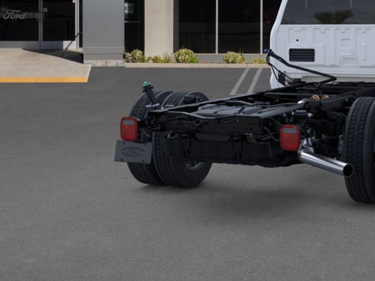 2025 Ford F-450 Super Duty Chassis Cab XL - Photo 21
