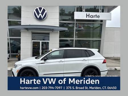 2023 Volkswagen Tiguan SE R-Line Black
