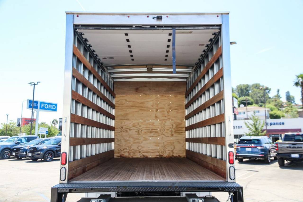 2024 Ford F-550 Super Duty Chassis Cab XL - Photo 20