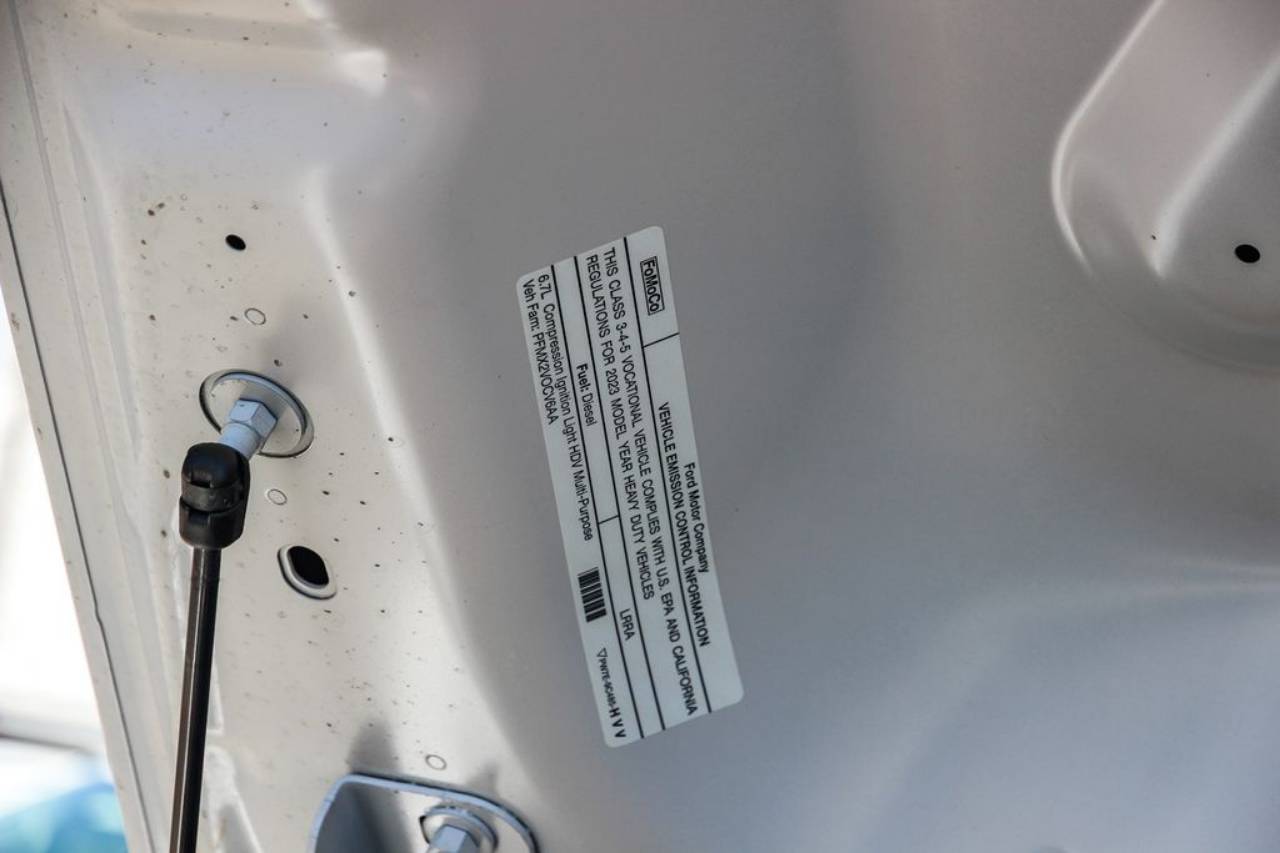 2024 Ford F-550 Super Duty Chassis Cab XL - Photo 22