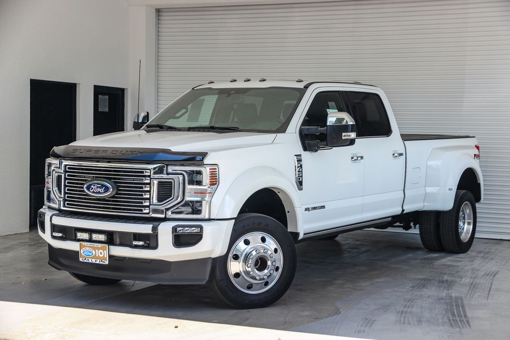 2022 Ford F-450SD Platinum
