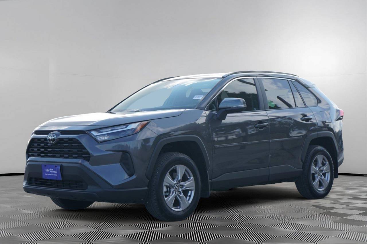 Certified Used 2025 Toyota RAV4 XLE, photo 8