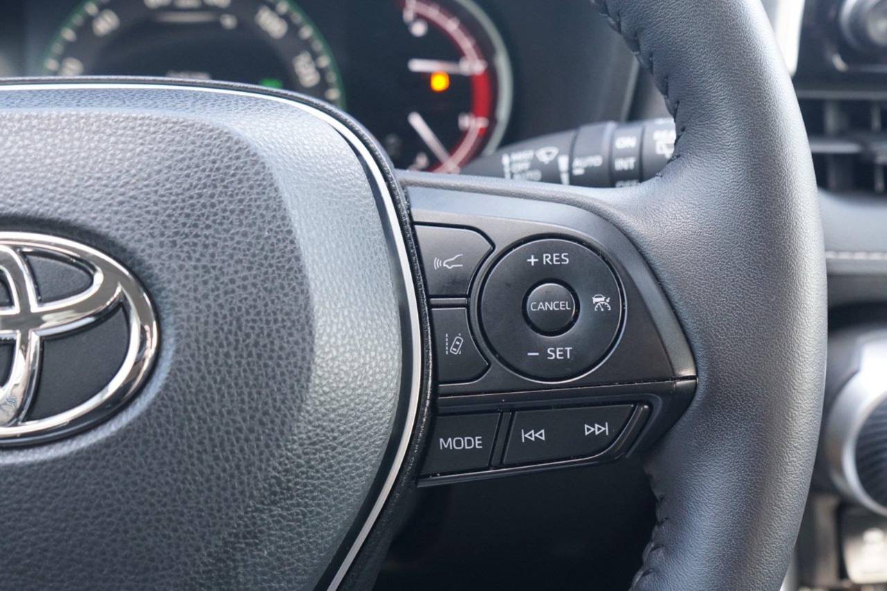 Certified Used 2025 Toyota RAV4 XLE, photo 16