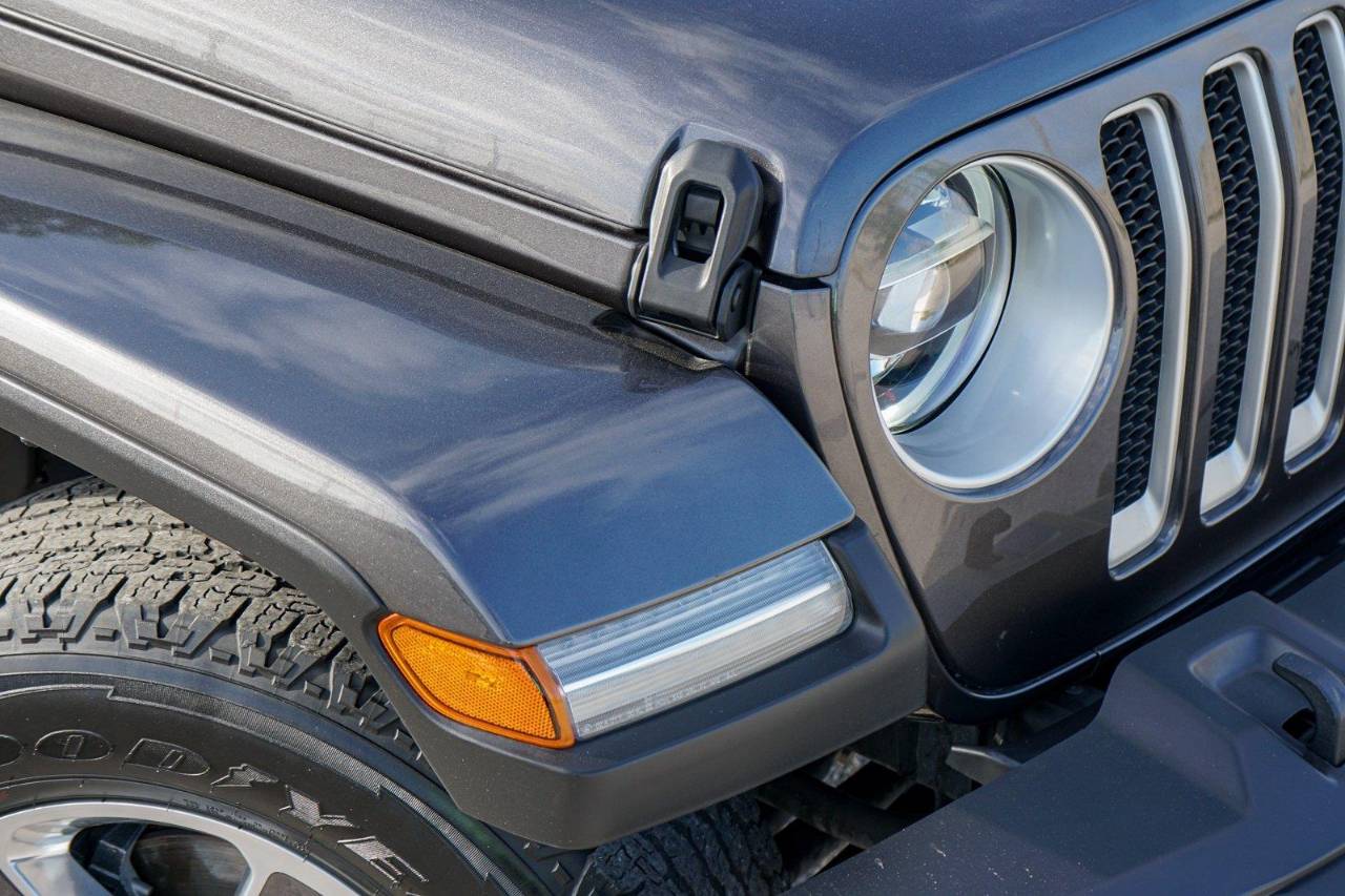 Certified Used 2021 Jeep Wrangler Unlimited Sahara, photo 3