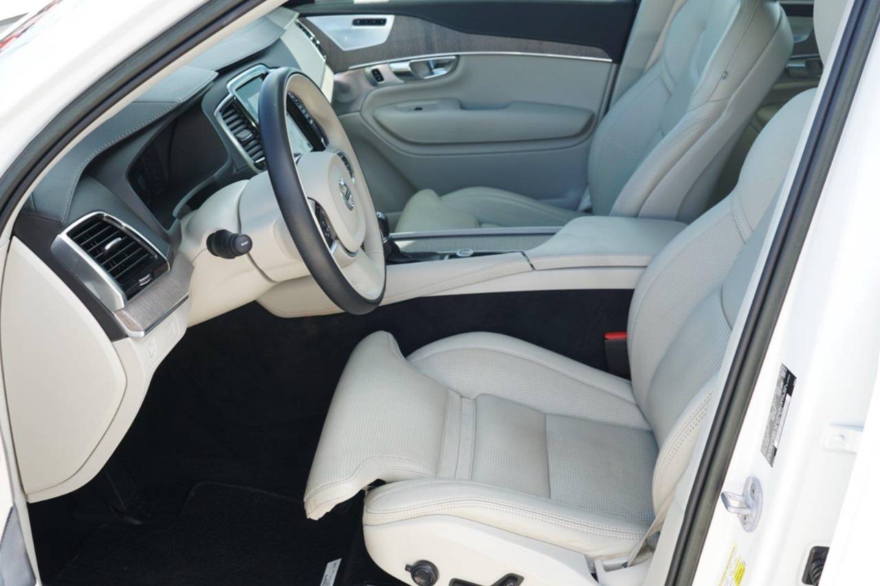 Certified Used 2022 Volvo XC90 Inscription, photo 10