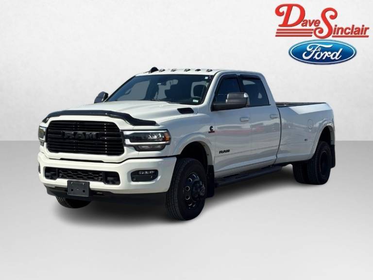 2022 RAM 3500 4WD Laramie Crew Cab