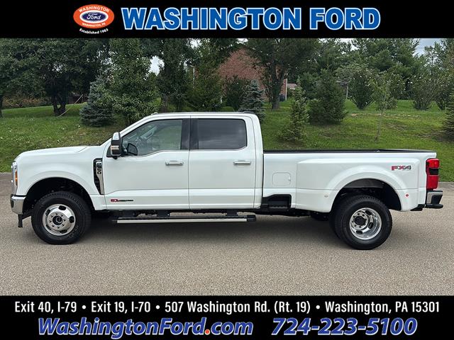 2026 Ford Super Duty F-350 DRW LARIAT