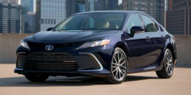 2023 Toyota Camry SE Auto