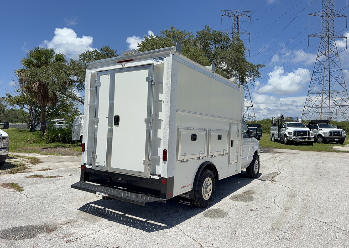 2026 Ford E-Series Cutaway Base - Photo 6