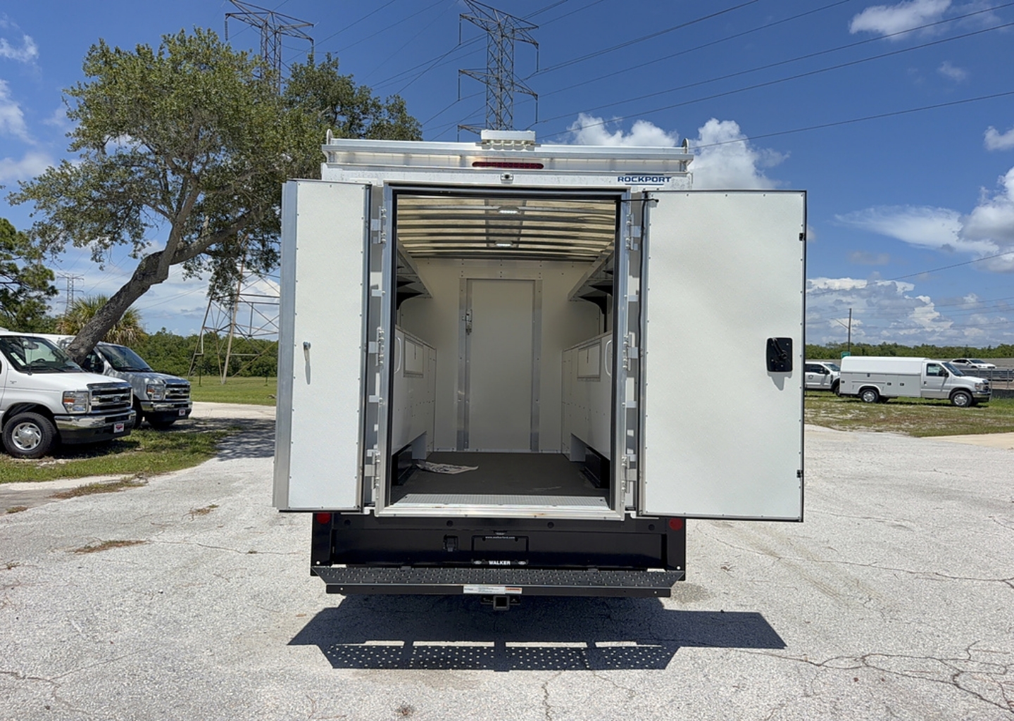 2026 Ford E-Series Cutaway Base - Photo 9