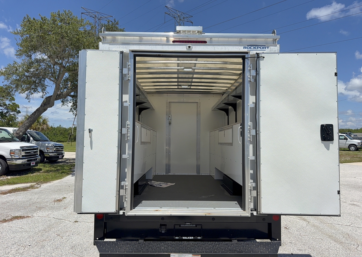 2026 Ford E-Series Cutaway Base - Photo 10