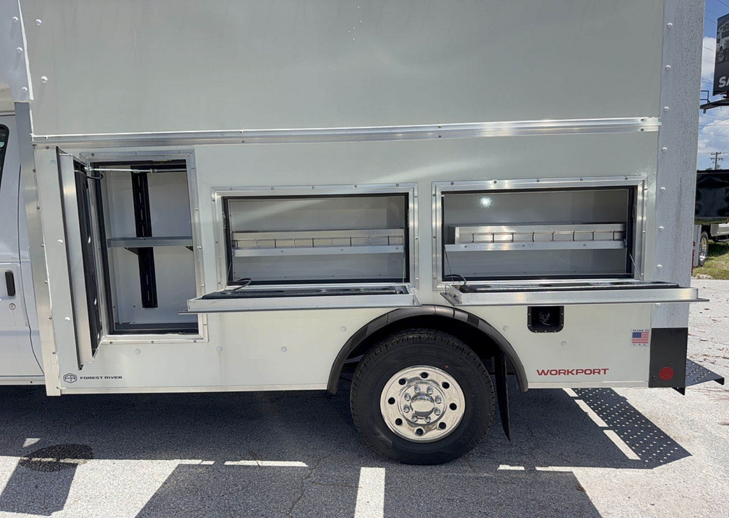 2026 Ford E-Series Cutaway Base - Photo 14