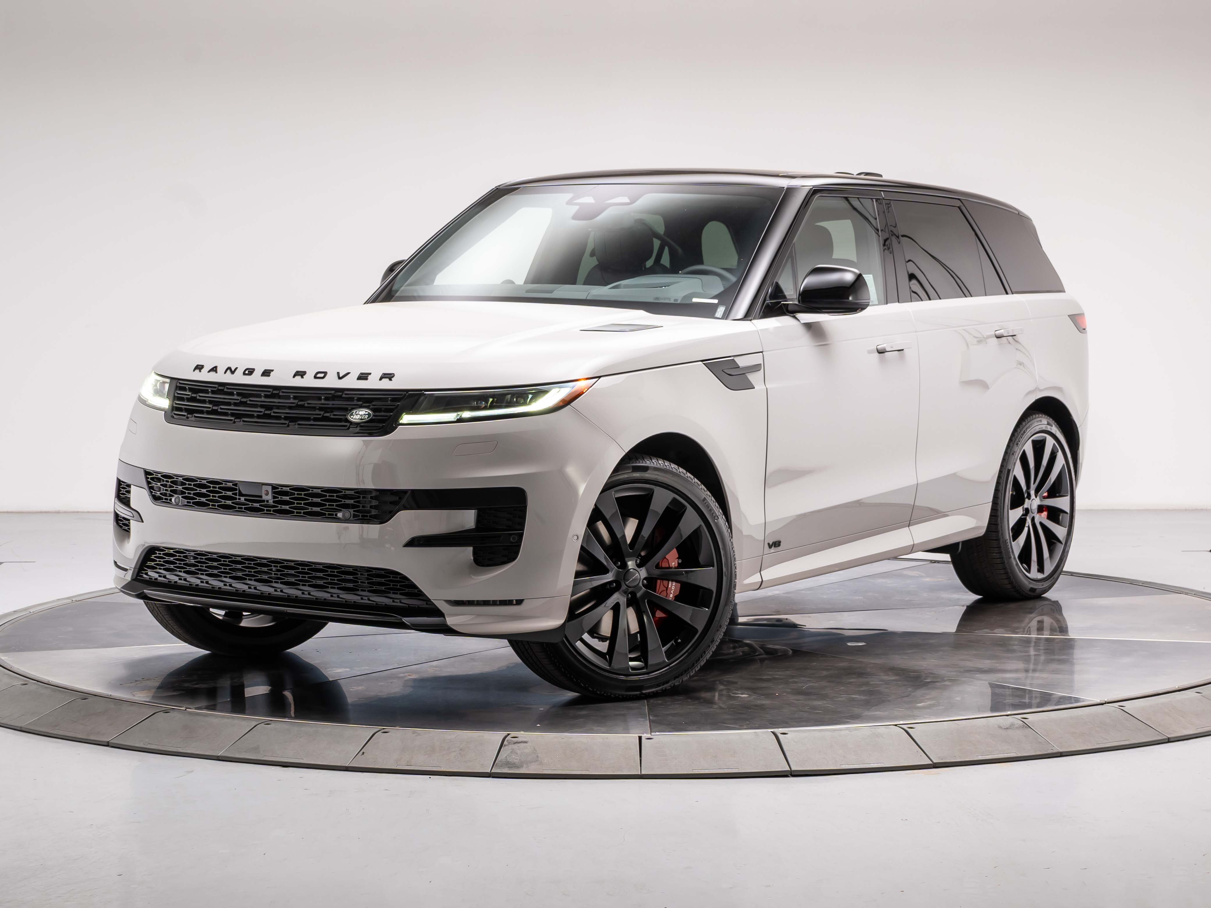 New 2026 Land Rover Range Rover Sport P530 Dynamic SE