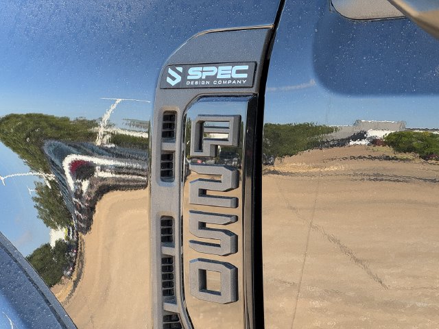 2026 Ford F-250 Super Duty XLT - Photo 6