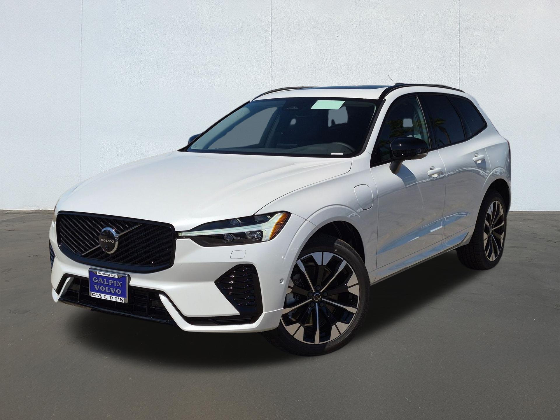 New 2026 Volvo XC60 Plug-In Hybrid Plus, T8 AWD Electric/Gasoline, Dark