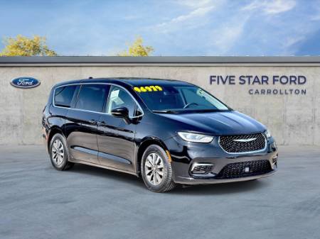 2024 Chrysler Pacifica Hybrid Select