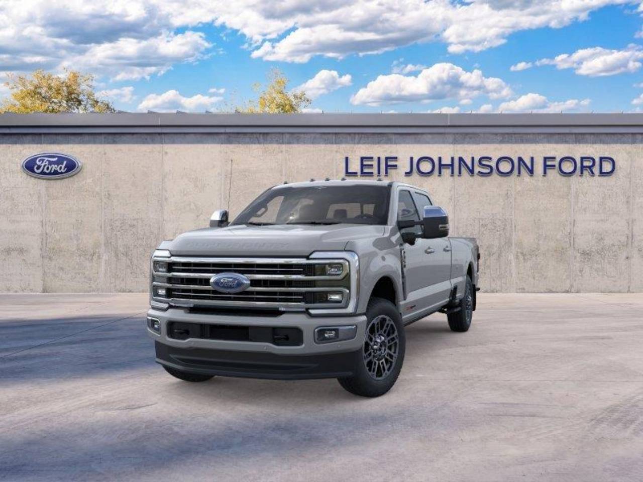 New 2026 Ford Super Duty F-350 SRW Platinum, photo 2