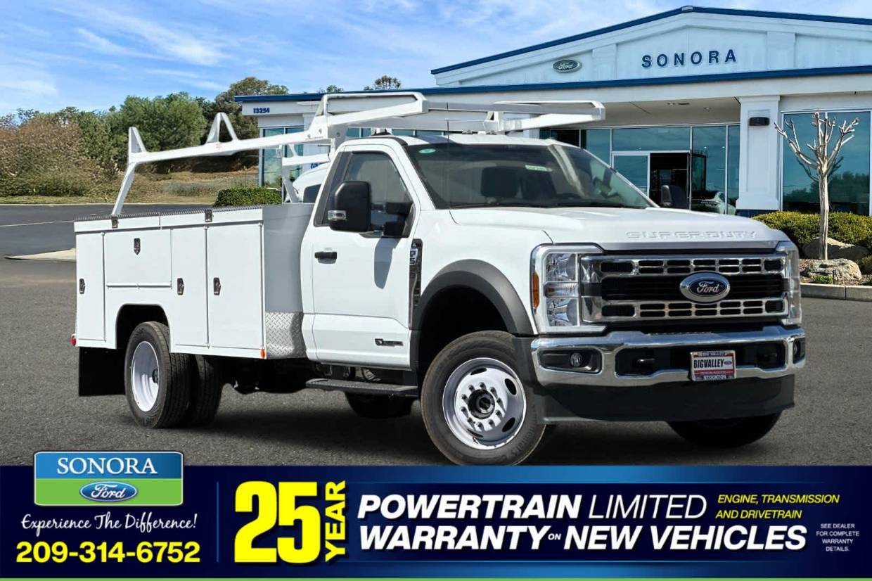2025 Ford F-550 Super Duty Chassis Cab