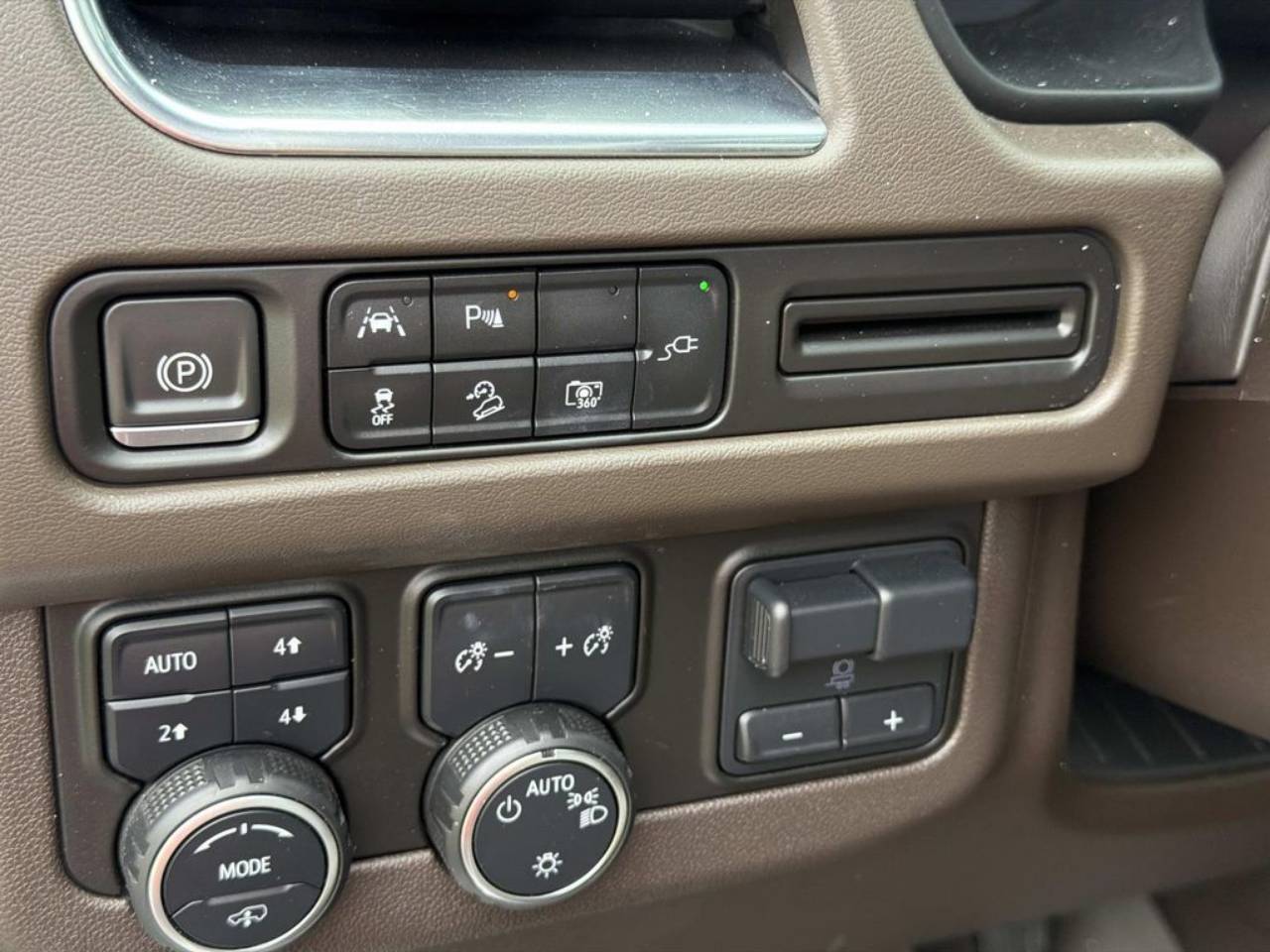 2022 Chevrolet Tahoe Z71 - Photo 16