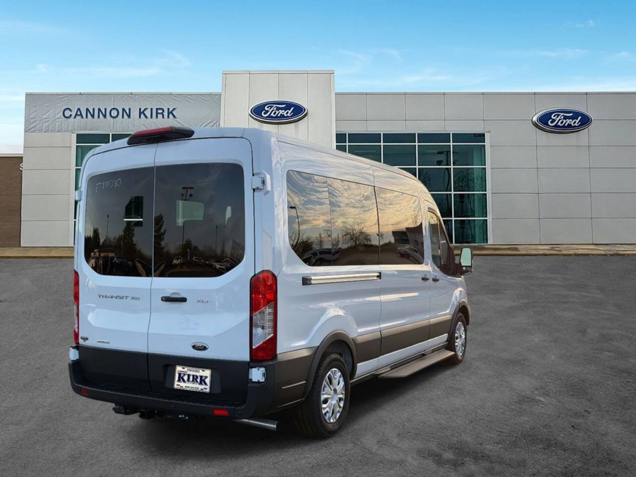 2025 Ford Transit Passenger Van XLT - Photo 7