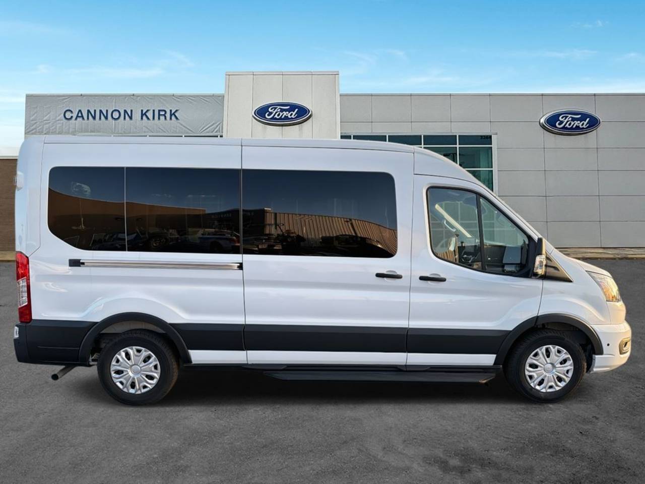 2025 Ford Transit Passenger Van XLT - Photo 8
