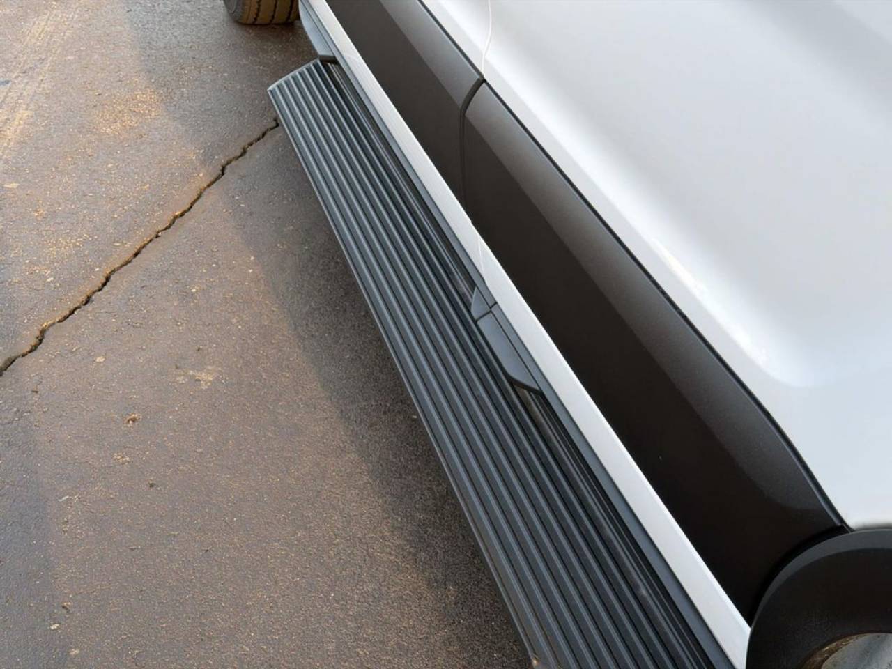 2025 Ford Transit Passenger Van XLT - Photo 10